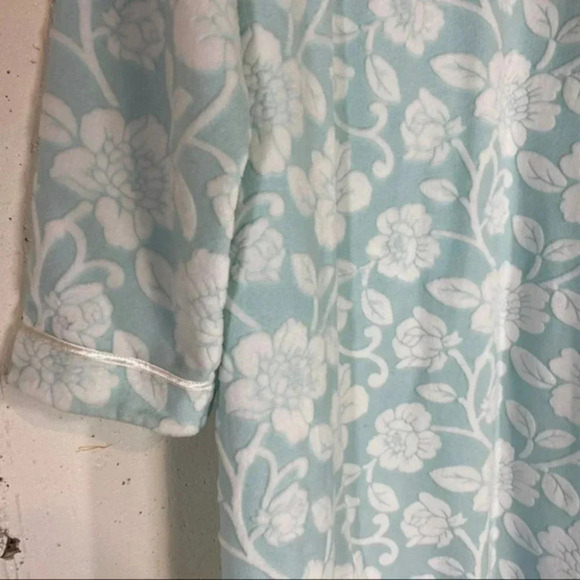 Charter Club L blue/white floral zip long robe - Picture 7 of 8